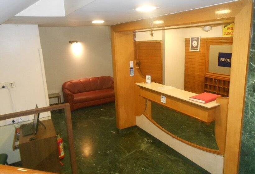 Отель Pooja International