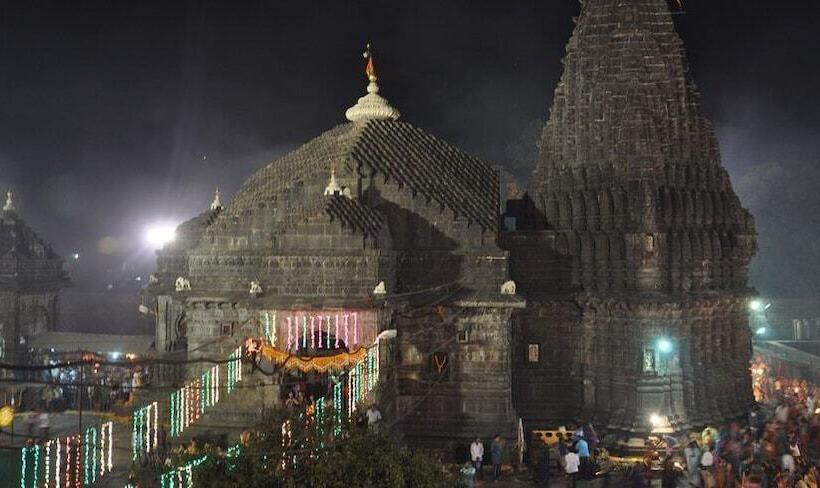 Отель Pooja International