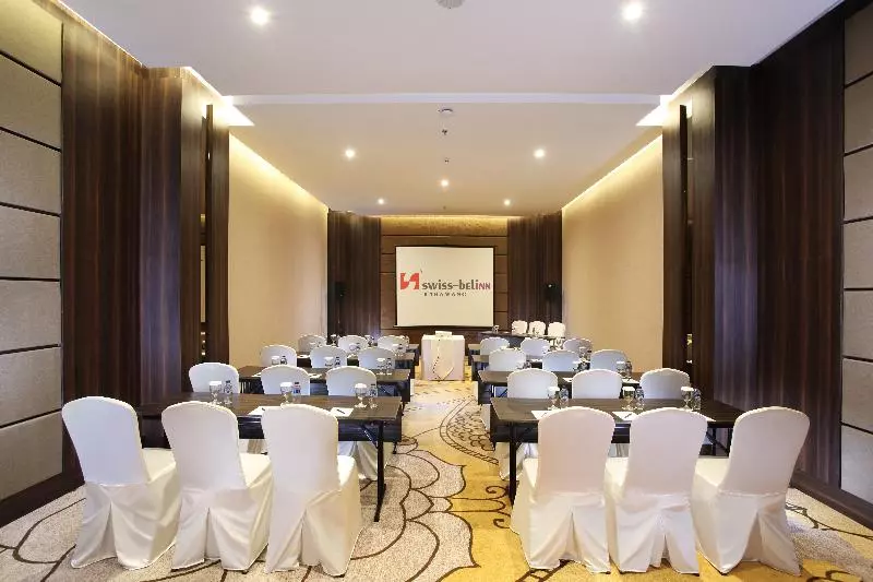 Hotel Swissbelinn Karawang