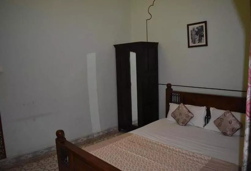 ホテル Nawal Sagar Palace   Bundi
