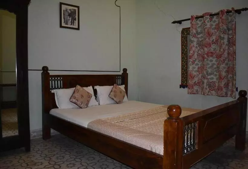 ホテル Nawal Sagar Palace   Bundi