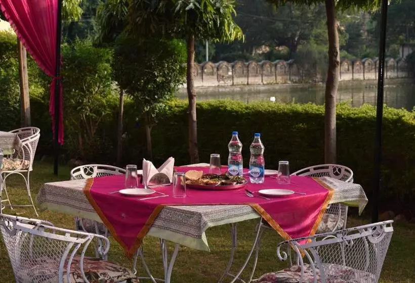 ホテル Nawal Sagar Palace   Bundi