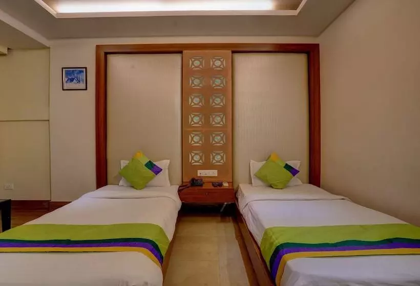Hotel Treebo B&b