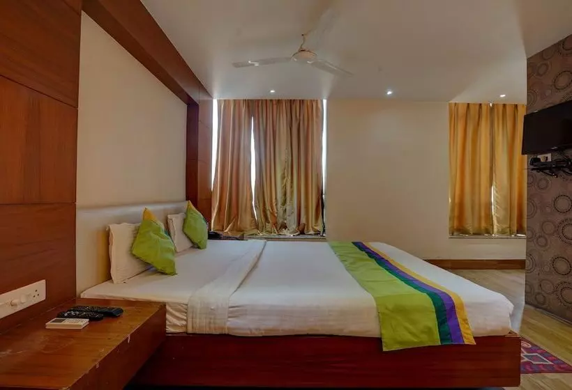 Hotel Treebo B&b