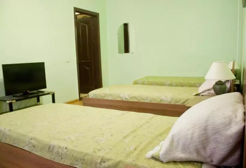 Hotel Uyut