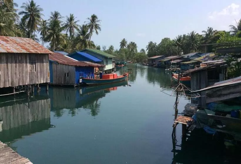 Palm Beach Bungalow Resort