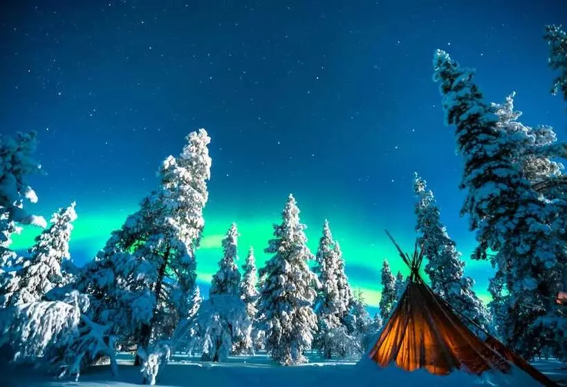 Lomakeskus Northern Lights Village Saariselkä