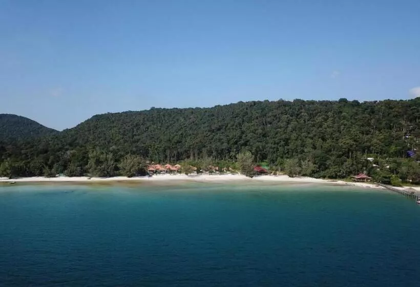 Saracen Bay Resort