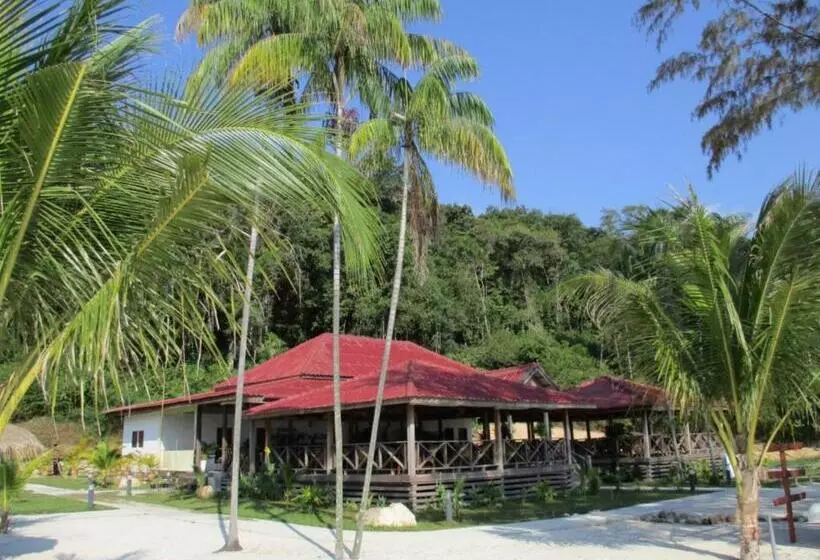 Saracen Bay Resort