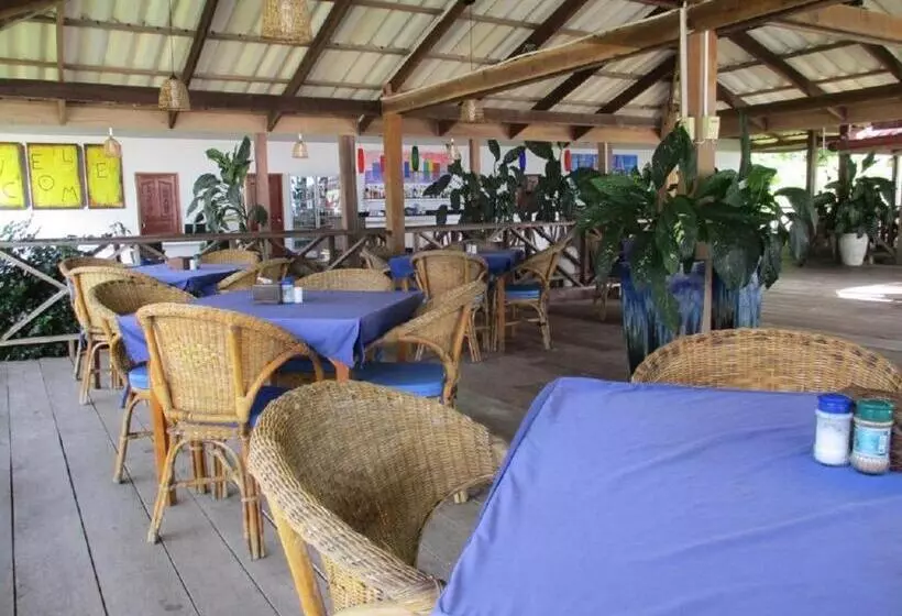 Saracen Bay Resort