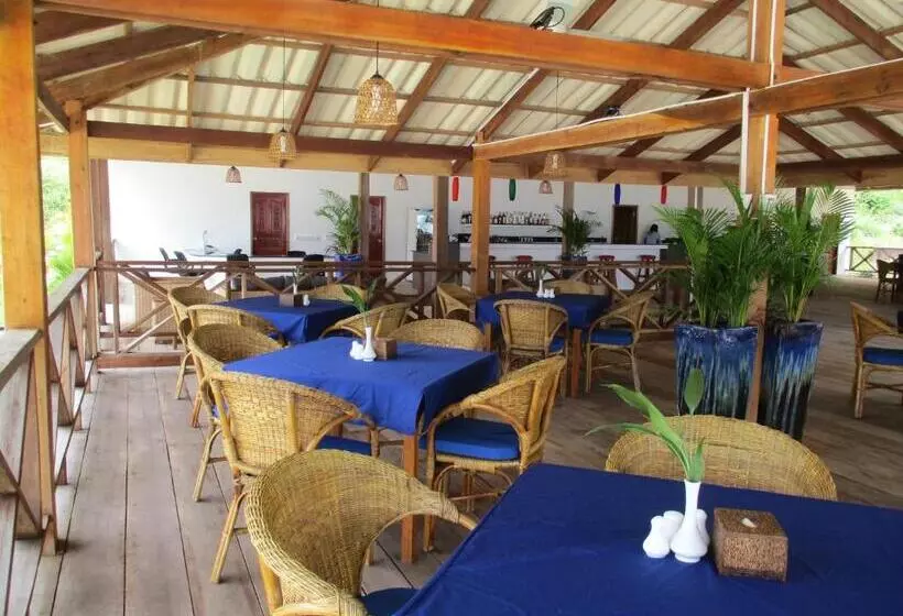 Saracen Bay Resort