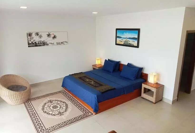 Saracen Bay Resort