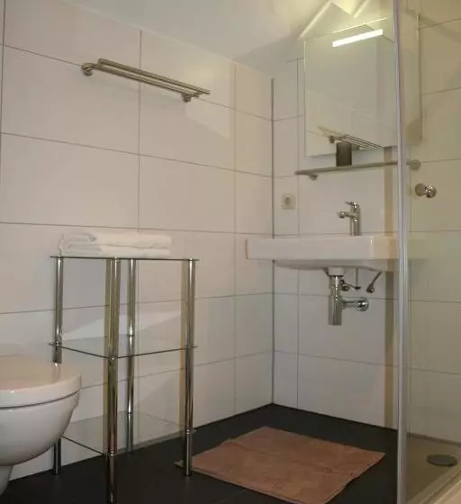 Thorn B&b