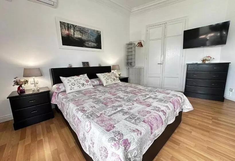 تختخواب و صبحانه Bailen Rooms