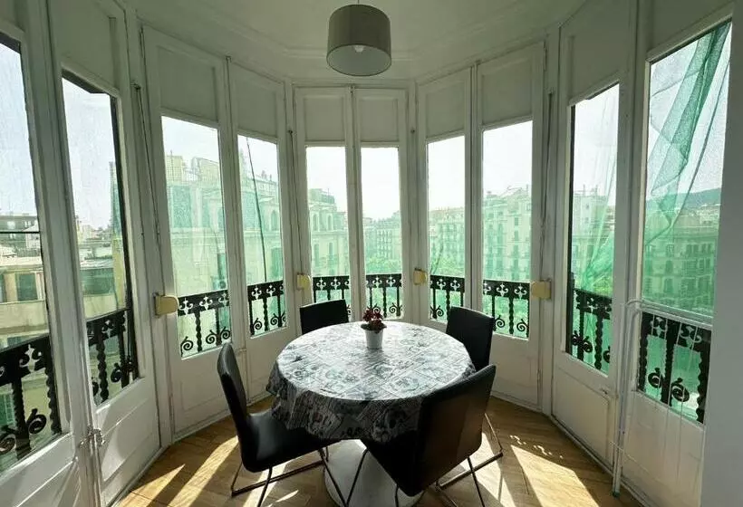 تختخواب و صبحانه Bailen Rooms