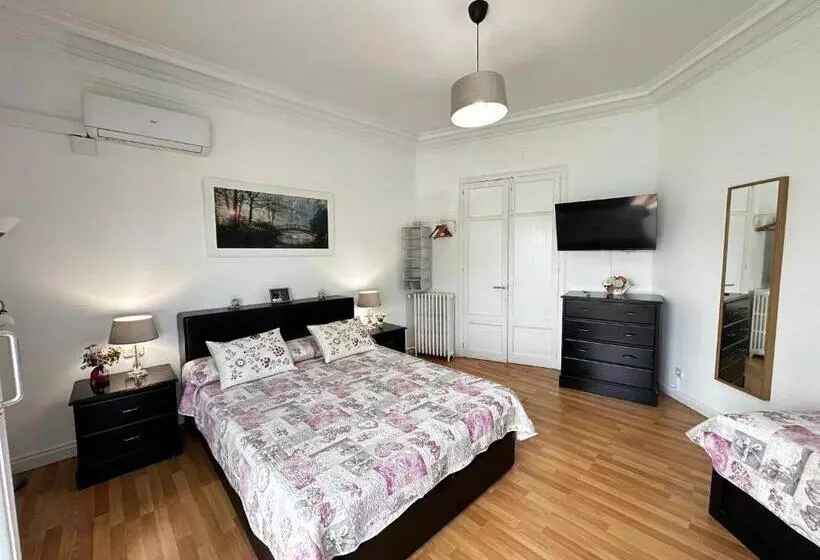 تختخواب و صبحانه Bailen Rooms