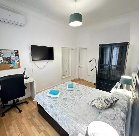 تختخواب و صبحانه Bailen Rooms