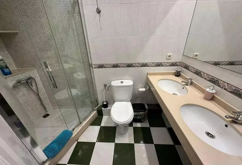 تختخواب و صبحانه Bailen Rooms