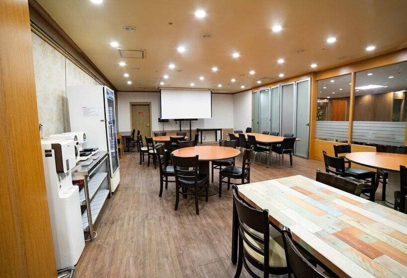 בית מלון כפרי Hongcheon Resortel