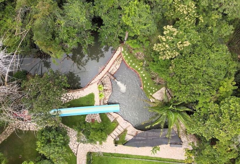 Otel Clube Pousada Chácara Da Isabel