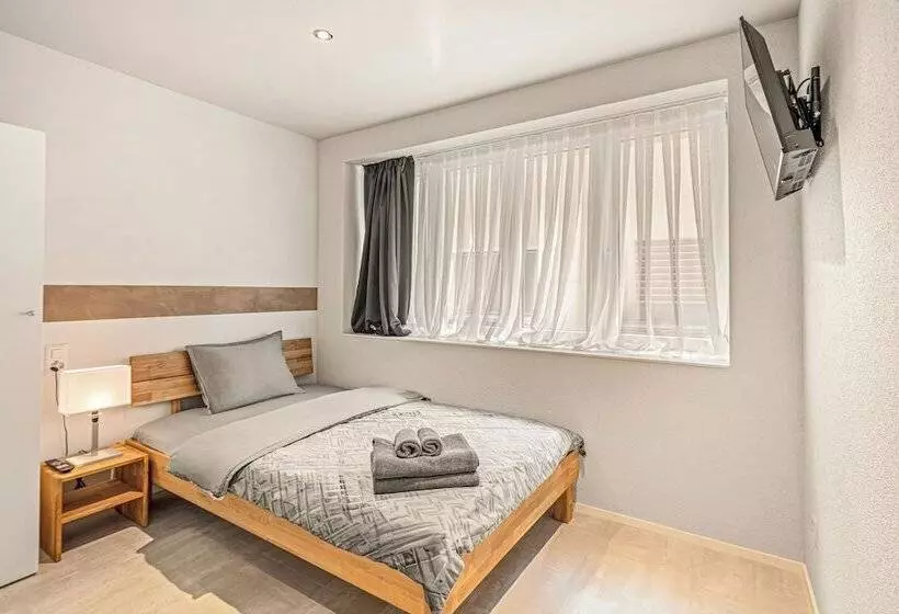 Hotelli Rütli Am Bahnhof Rüti Zh