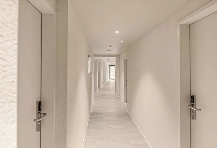 Hotelli Rütli Am Bahnhof Rüti Zh