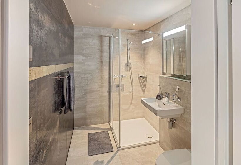 בית מלון כפרי Rütli Am Bahnhof Rüti Zh