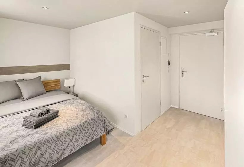 Hotelli Rütli Am Bahnhof Rüti Zh