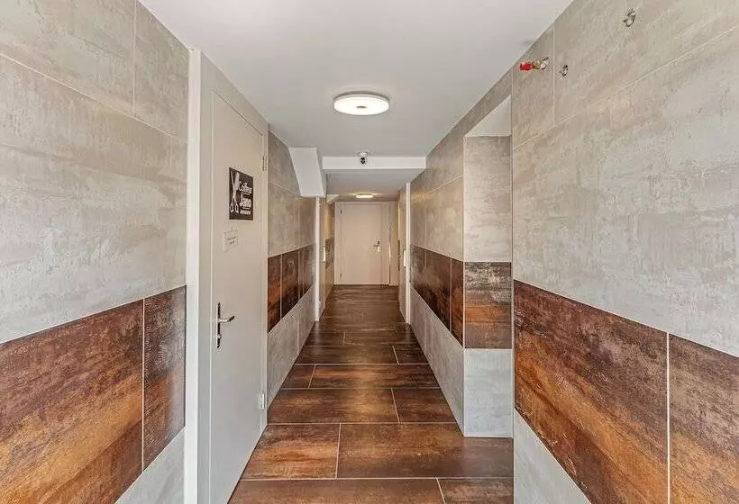 Hotelli Rütli Am Bahnhof Rüti Zh