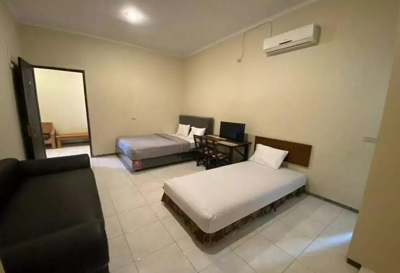 Hotelli Sweet Home Residence Simpang Lima