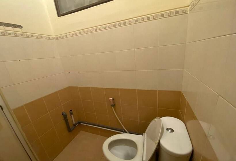 Szálloda Sweet Home Residence Simpang Lima