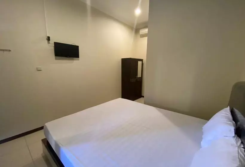 Hotelli Sweet Home Residence Simpang Lima
