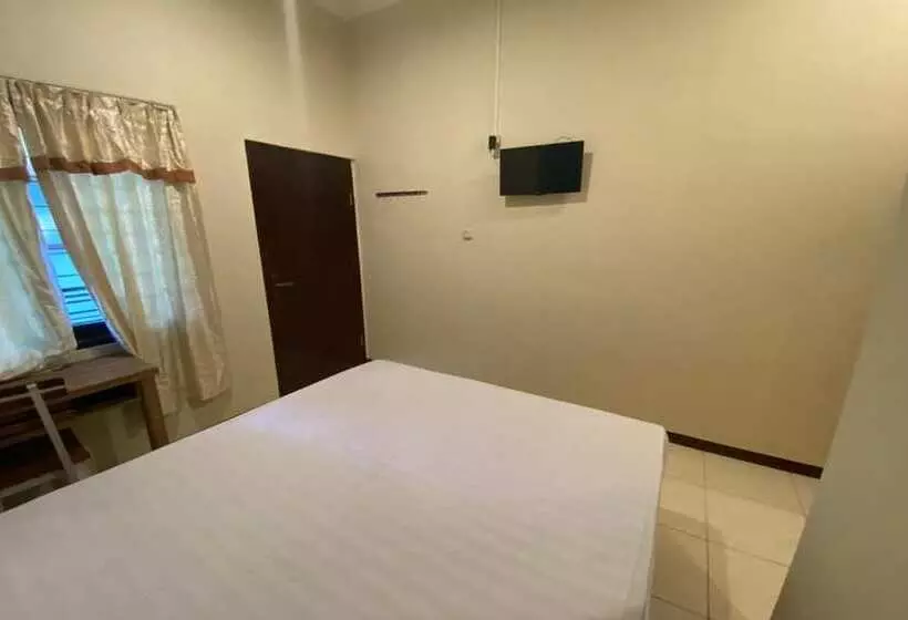 Hotelli Sweet Home Residence Simpang Lima