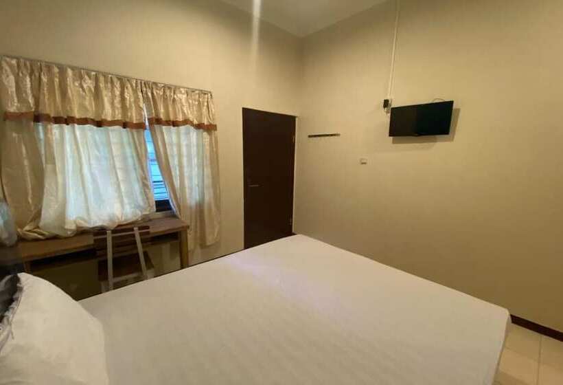 Szálloda Sweet Home Residence Simpang Lima