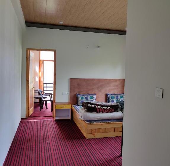 Bros Hostel & Cafe, Sissu