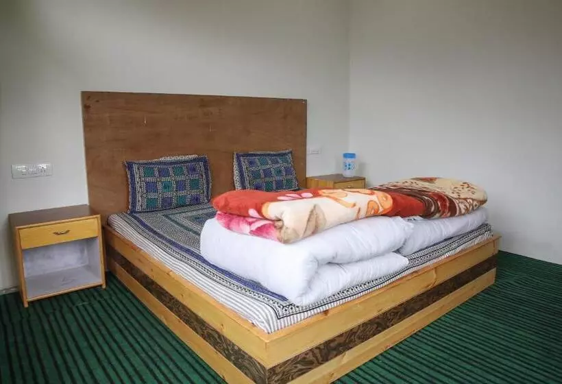 Bros Hostel & Cafe, Sissu