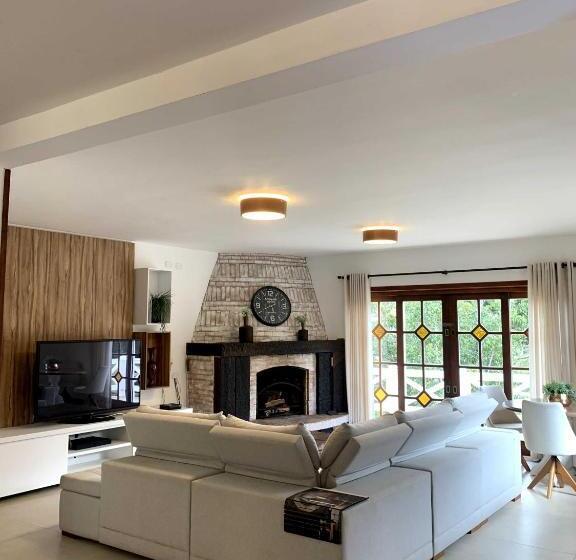 Отель Alto Do Capivari Boutique