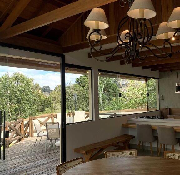 Отель Alto Do Capivari Boutique