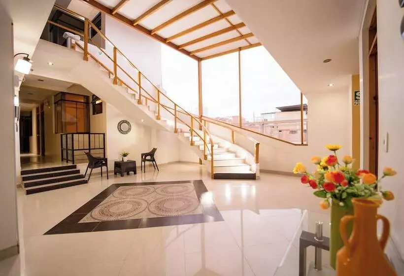 Hotelli Hostal Los Balcones