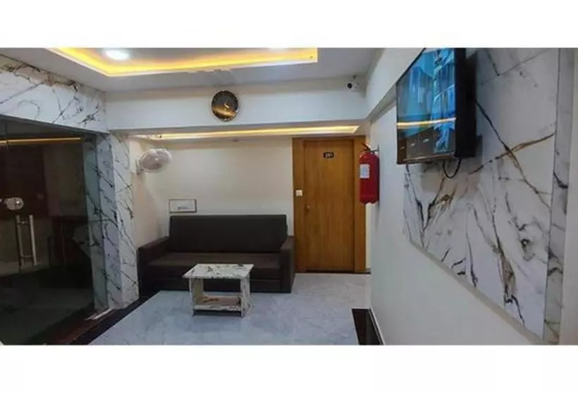 ペンション Fabhotel Crystal I   Gandhinagar