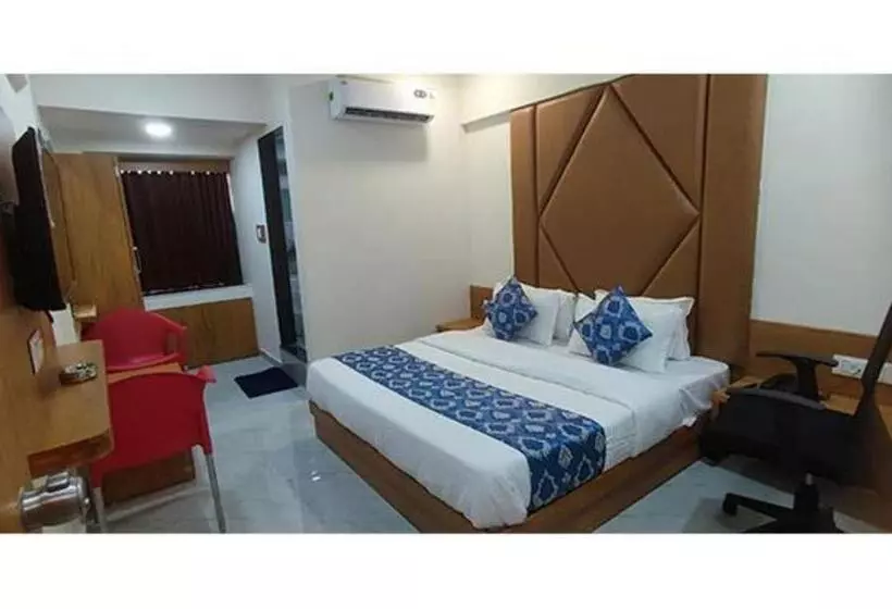 ペンション Fabhotel Crystal I   Gandhinagar