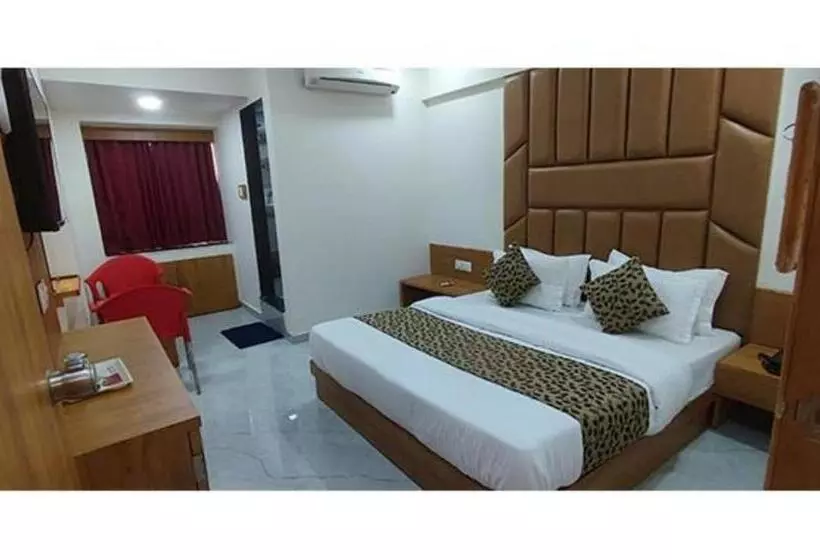 ペンション Fabhotel Crystal I   Gandhinagar