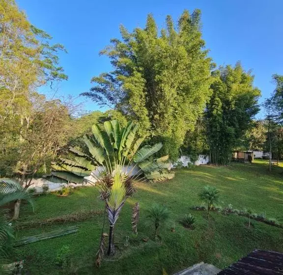 Majatalo Hostal El Jardín De Los Anturios