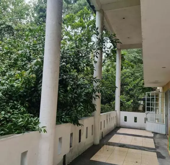 Majatalo Hostal El Jardín De Los Anturios