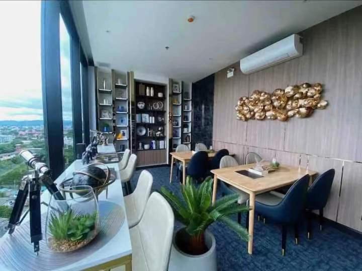 The Astra Sky River 2bd Cozy Room 45 Sqm Night Bazaar Old Town