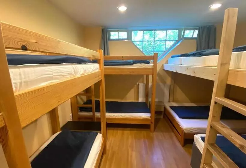 ベッドアンドブレックファースト Dokk Agárd