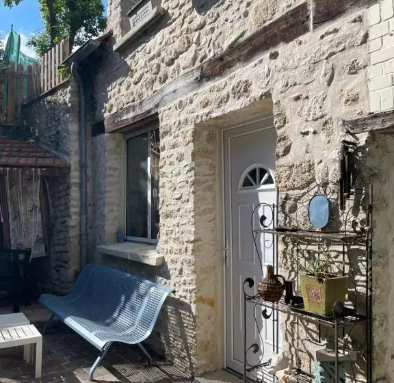 Aamiaismajoitus (B&B) Maison Bleue