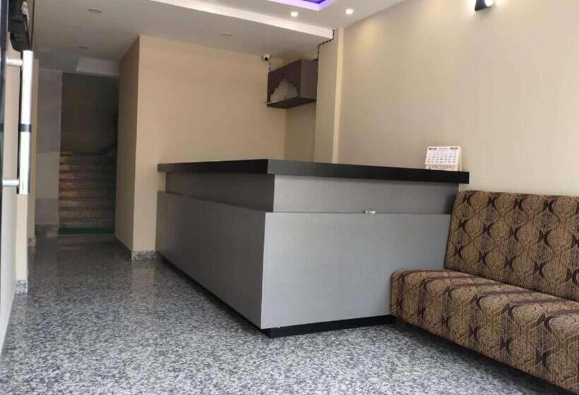 Goroomgo Hotel Sheetal International Siwan