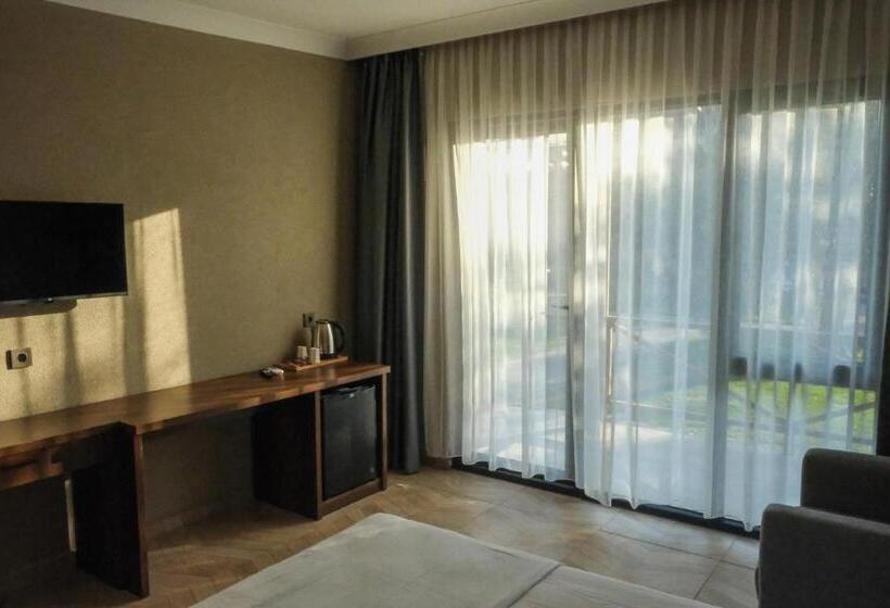 Hotel Gargaron Beach