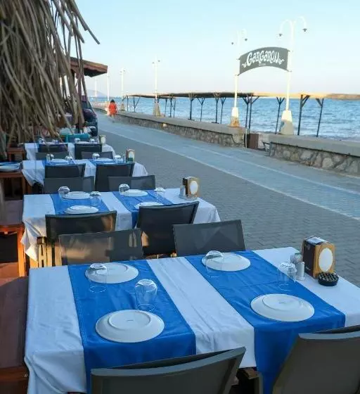 ホテル Gargaron Beach